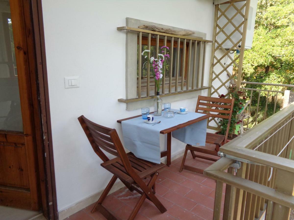 La Casa Di Nina Apartment Quercianella Luaran gambar