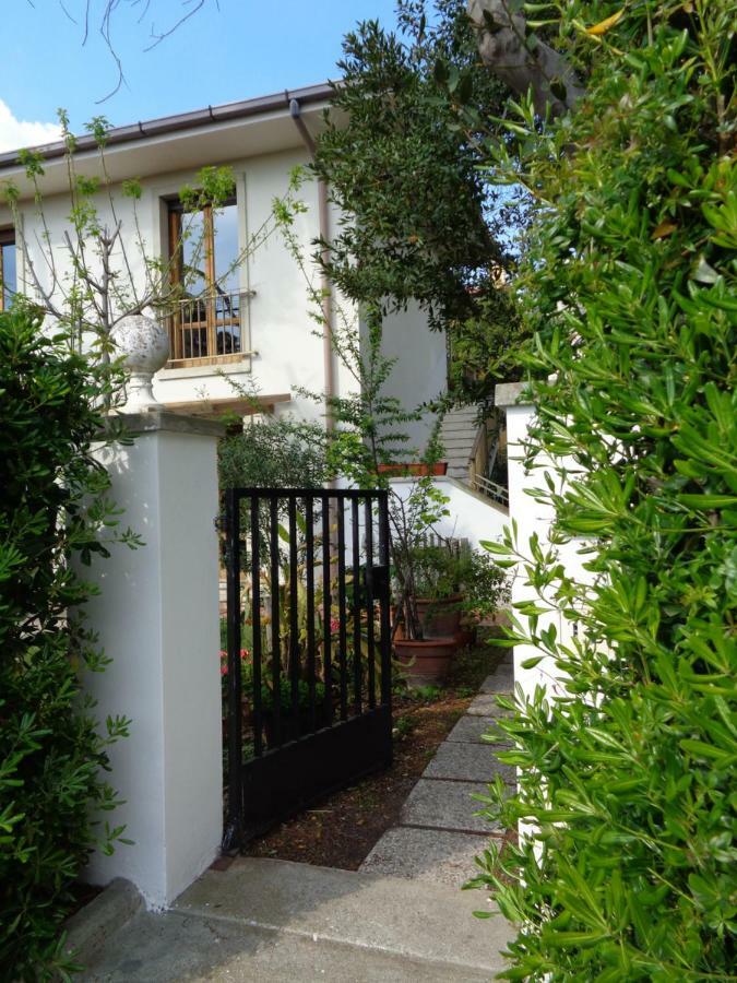 La Casa Di Nina Apartment Quercianella Luaran gambar